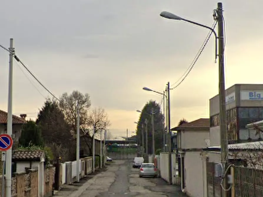 Immagine 7 di Laboratorio in vendita  in Via Giovanni Boccaccio a Castano Primo