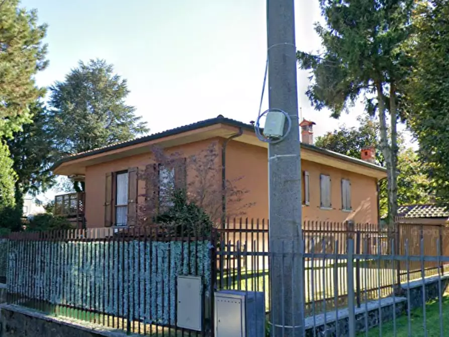 Immagine 11 di Casa bifamiliare in vendita  in Via Ing. R. Cabella Lattuada a Annone Di Brianza