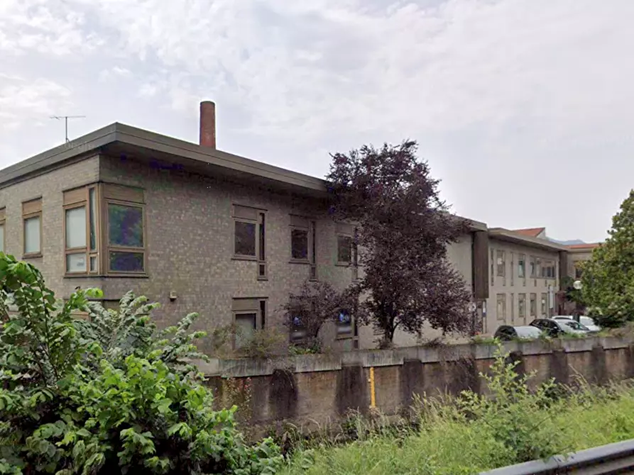 Immagine 9 di Ufficio in vendita  in Via Peschiera a Varese