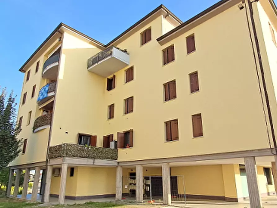 Immagine 10 di Appartamento in vendita  in Piazzale XXVII  Gennaio a Casalgrande