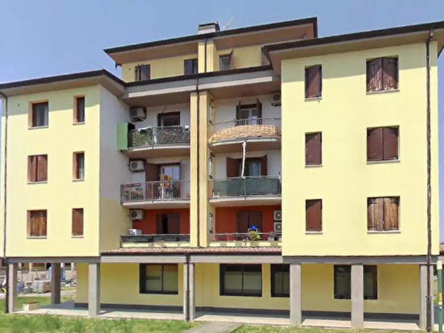 Immagine 12 di Appartamento in vendita  in Piazzale XXVII  Gennaio a Casalgrande