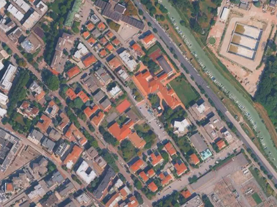 Immagine 8 di Appartamento in vendita  in Via Cattaneo a Venezia