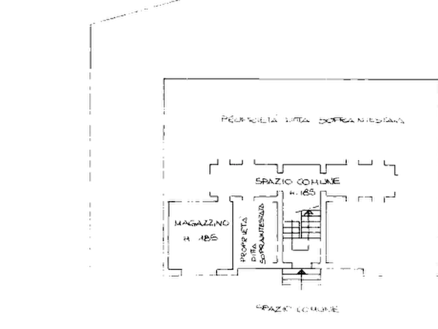 Immagine 12 di Appartamento in vendita  in Via Cattaneo a Venezia