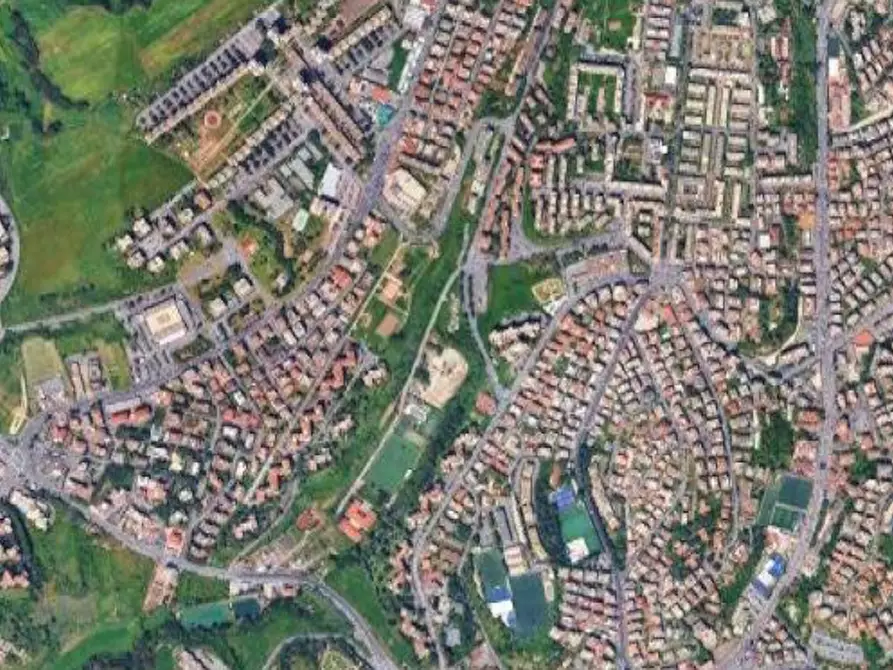 Immagine 3 di Appartamento in vendita  in Via Ortonovo a Roma