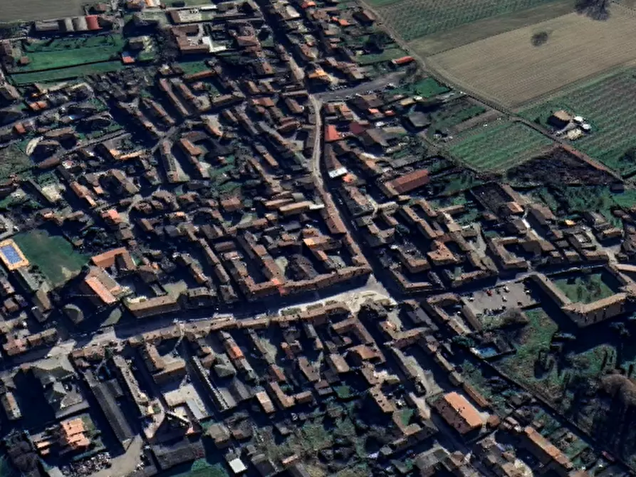 Immagine 11 di Appartamento in vendita  in Via Felice Cavallotti a Pieve Porto Morone