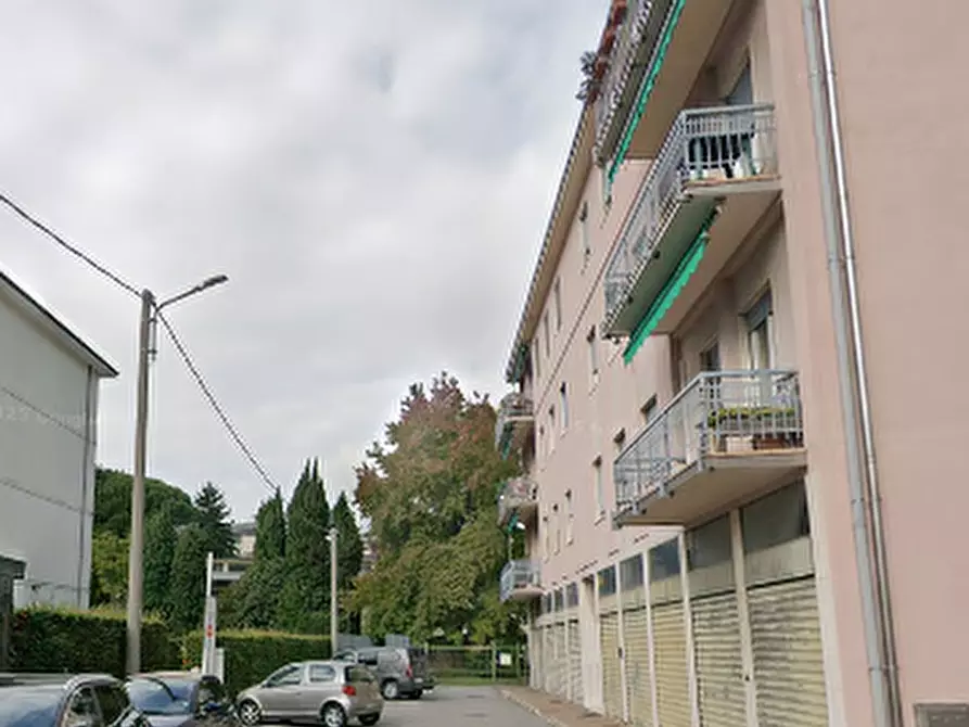 Immagine 2 di Appartamento in vendita  in Via Vertua Gentile  a Como