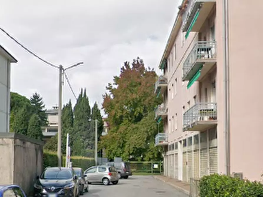 Immagine 6 di Appartamento in vendita  in Via Vertua Gentile  a Como