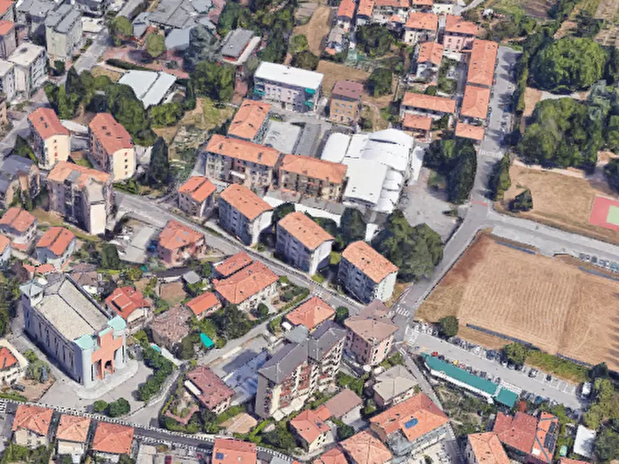 Immagine 9 di Appartamento in vendita  in Via Vertua Gentile  a Como