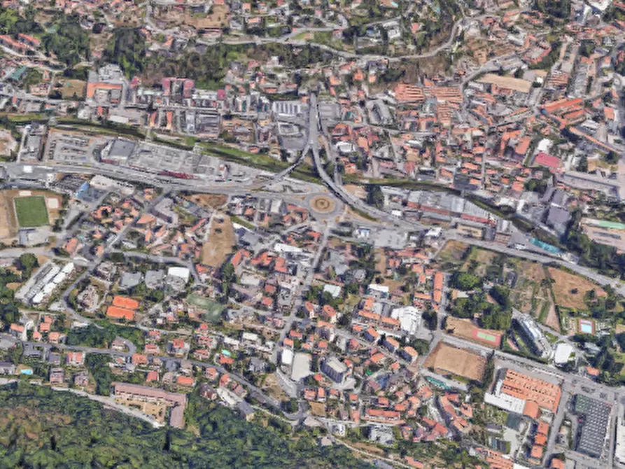 Immagine 11 di Appartamento in vendita  in Via Vertua Gentile  a Como
