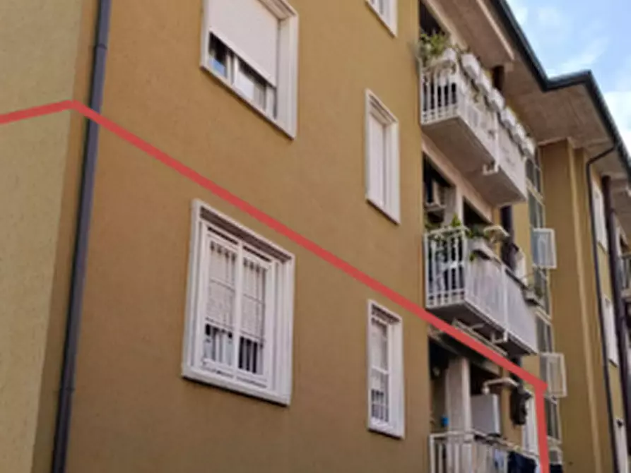 Immagine 4 di Appartamento in vendita  in Via Sant'Ambrogio  a Mariano Comense