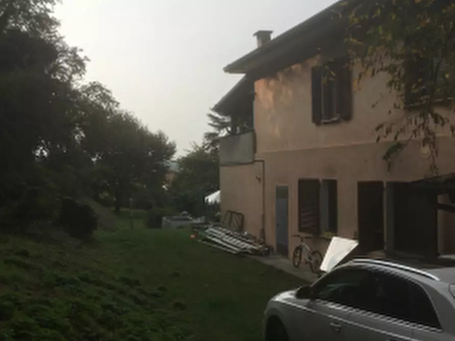 Immagine 3 di Appartamento in vendita  in Via IV Novembre  a Monvalle