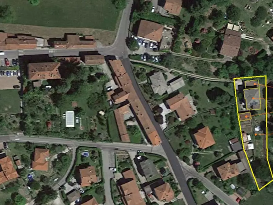 Immagine 10 di Appartamento in vendita  in Via IV Novembre  a Monvalle