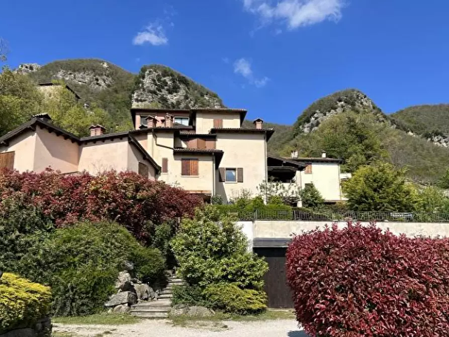 Immagine 1 di Appartamento in vendita  in Via Borgo Palense a Grizzana Morandi