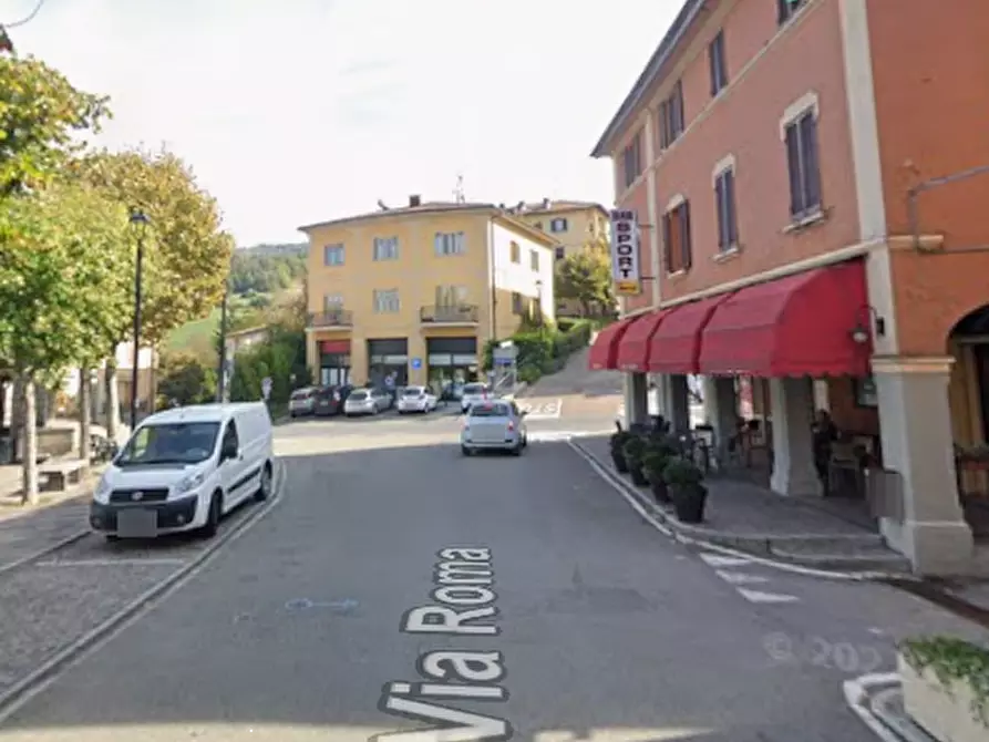 Immagine 10 di Appartamento in vendita  in  Via Roma a San Benedetto Val Di Sambro