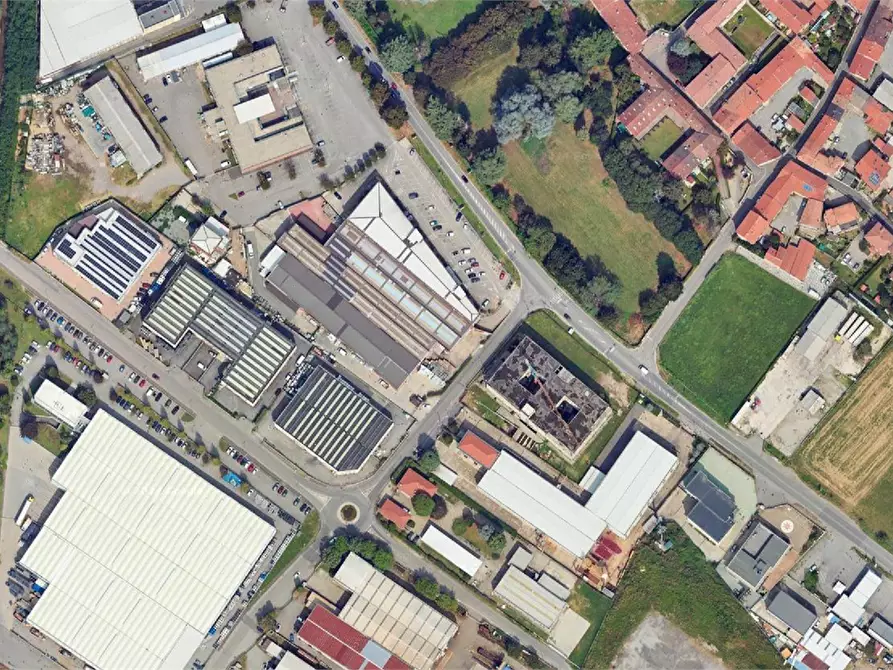 Immagine 20 di Stabile in vendita  in Via Varese a Mozzate