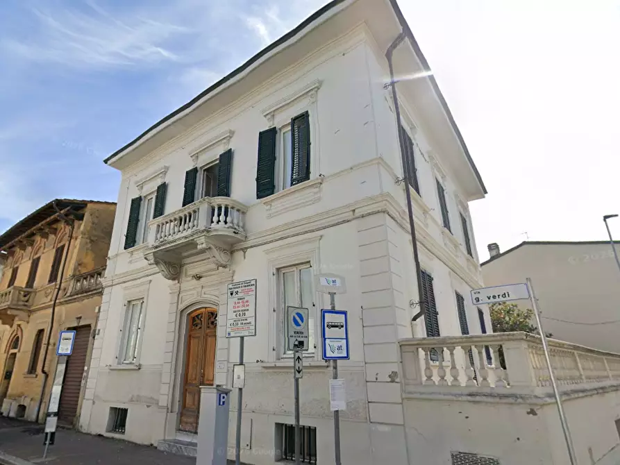 Immagine 1 di Villa in vendita  in Via G. Verdi a Empoli