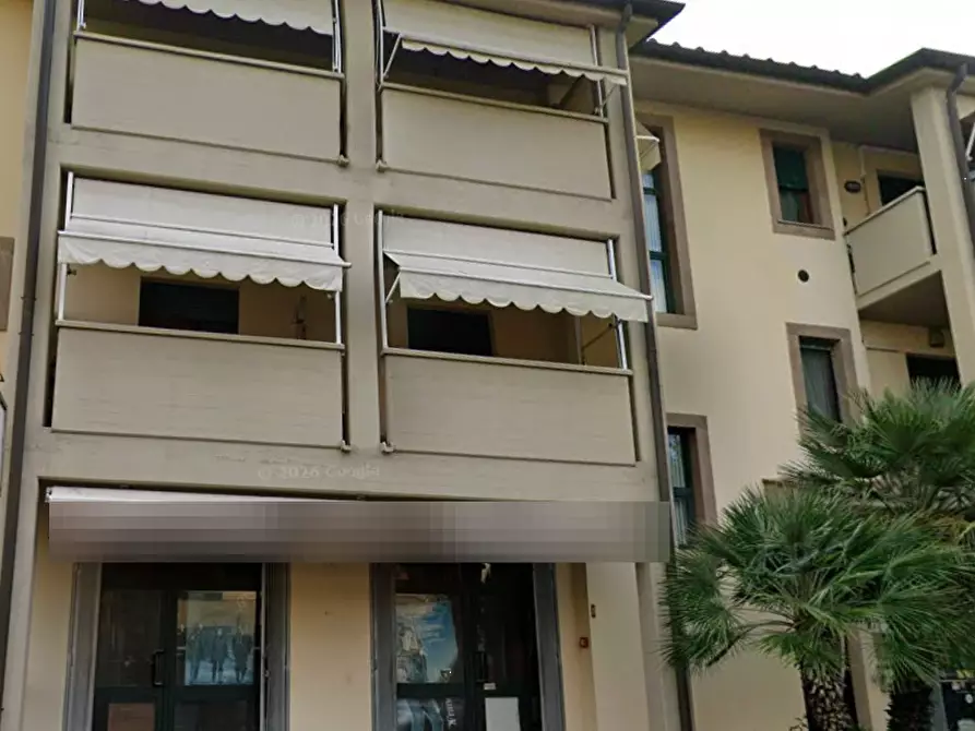 Immagine 1 di Negozio in vendita  in Via dei Profeti a Castelfiorentino