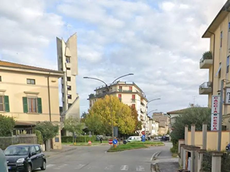 Immagine 6 di Negozio in vendita  in Via dei Profeti a Castelfiorentino