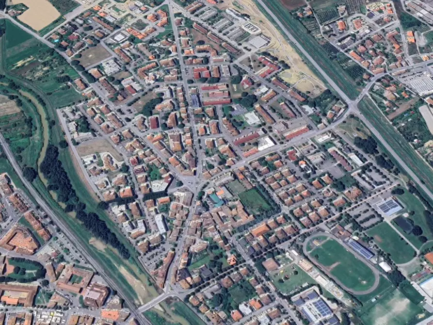 Immagine 8 di Negozio in vendita  in Via dei Profeti  a Castelfiorentino