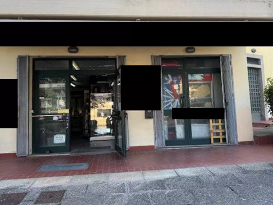Immagine 3 di Negozio in vendita  in Via dei Profeti  a Castelfiorentino