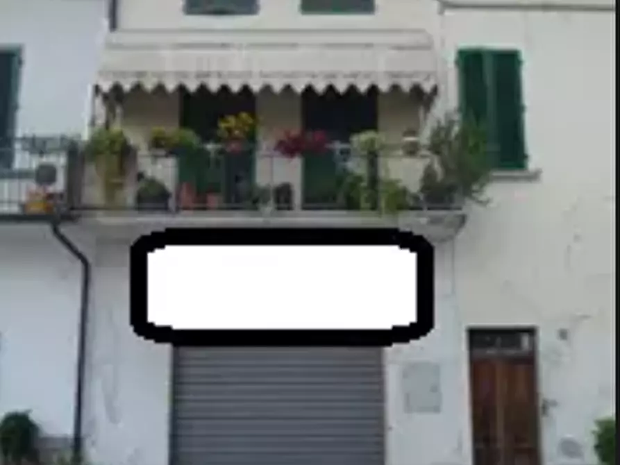 Immagine 1 di Negozio in vendita  in P.zza A. Donnini 8 a Fucecchio