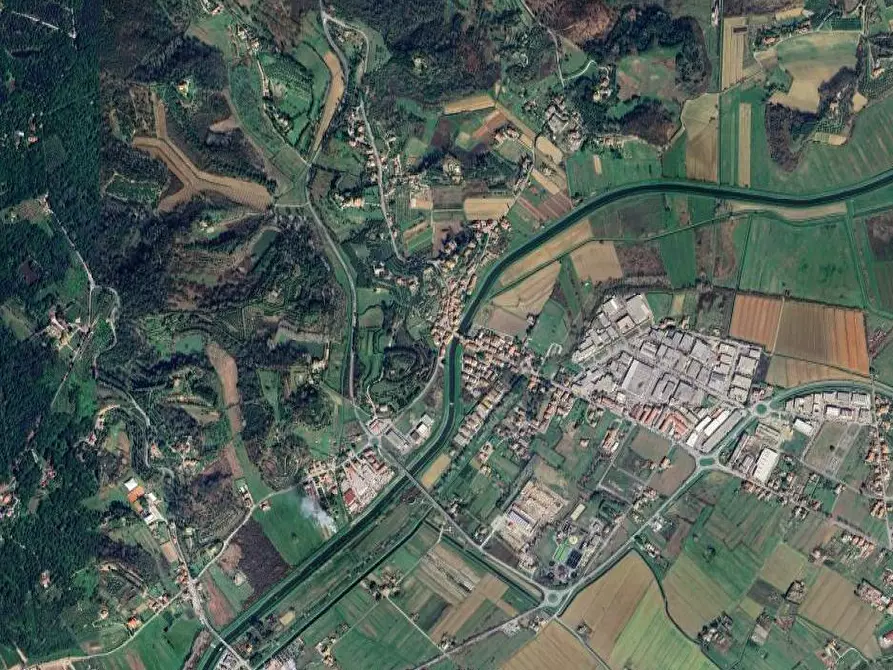 Immagine 7 di Negozio in vendita  in P.zza A. Donnini 8 a Fucecchio