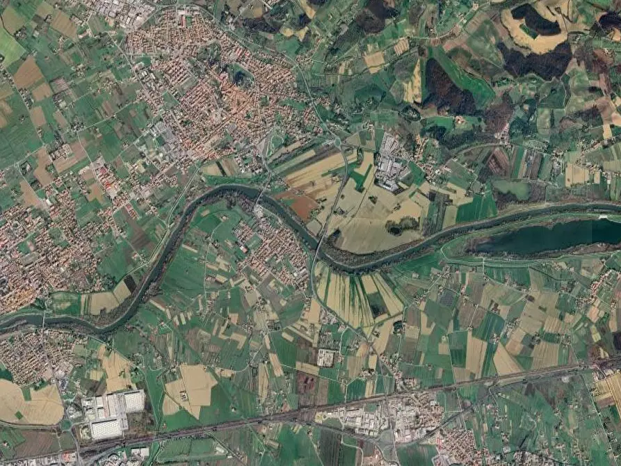 Immagine 18 di Appartamento in vendita  in Via dell'indipendenza a Fucecchio