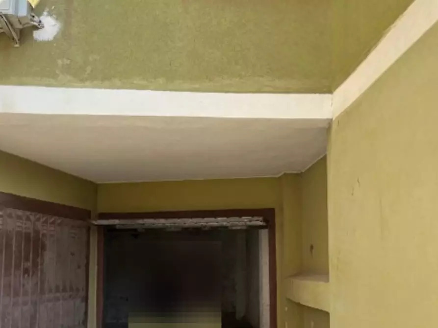 Immagine 2 di Garage in vendita  in Via Catania a Ardea