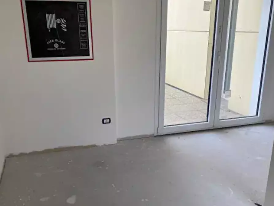Immagine 18 di Stabile in vendita  in Via Guglielmo Marconi  a Verdello