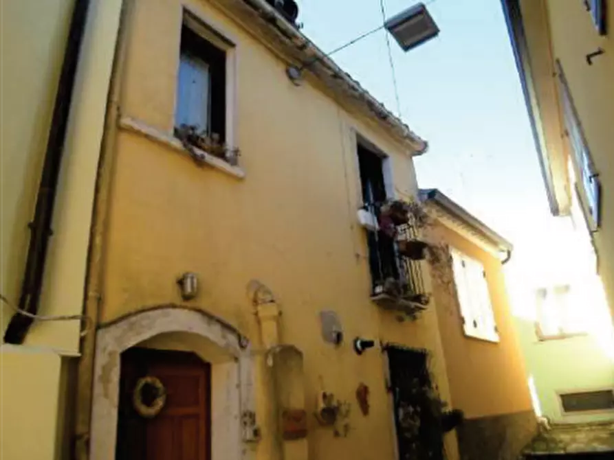 Immagine 1 di Appartamento in vendita  in Vico II di Piazza Umberto I  a Riccia