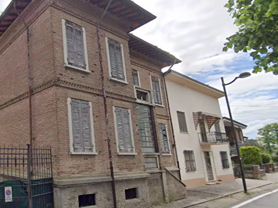 Immagine 7 di Negozio in vendita  in Via Roma a Magnacavallo