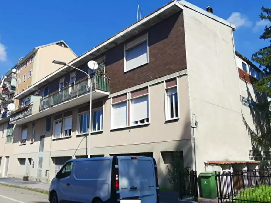 Immagine 3 di Magazzino in vendita  in Via Monte Amiata a Baranzate