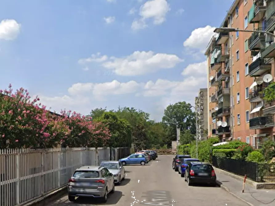 Immagine 6 di Magazzino in vendita  in Via Monte Amiata a Baranzate