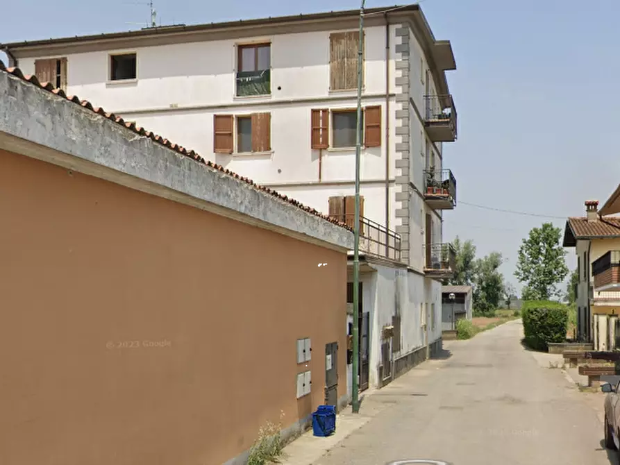 Immagine 4 di Posto auto in vendita  in Via Inello a Orzinuovi