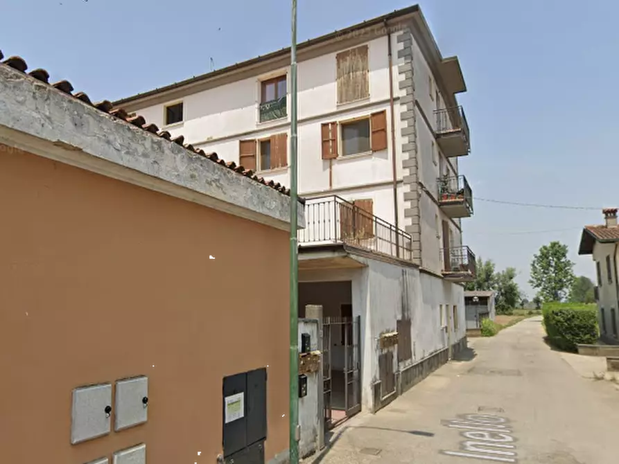 Immagine 5 di Posto auto in vendita  in Via Inello a Orzinuovi