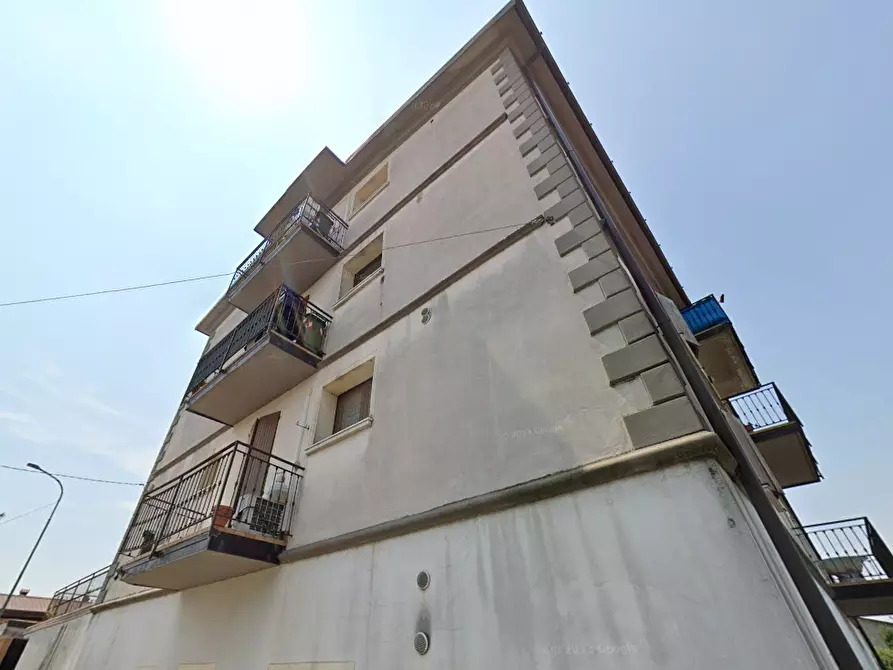 Immagine 7 di Posto auto in vendita  in Via Inello a Orzinuovi