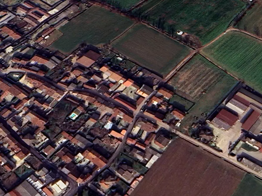 Immagine 19 di Posto auto in vendita  in Via Inello a Orzinuovi