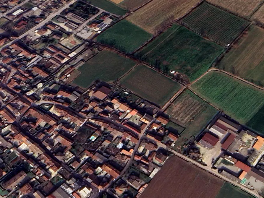 Immagine 20 di Posto auto in vendita  in Via Inello a Orzinuovi