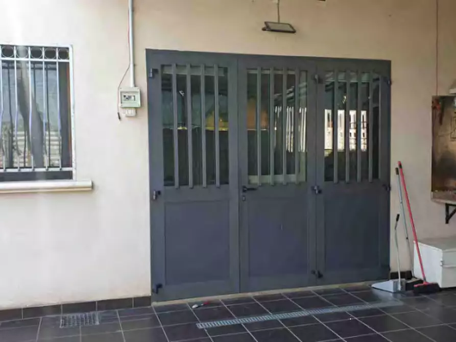 Immagine 7 di Villa in vendita  in via Giacomo Leopardi a Asola