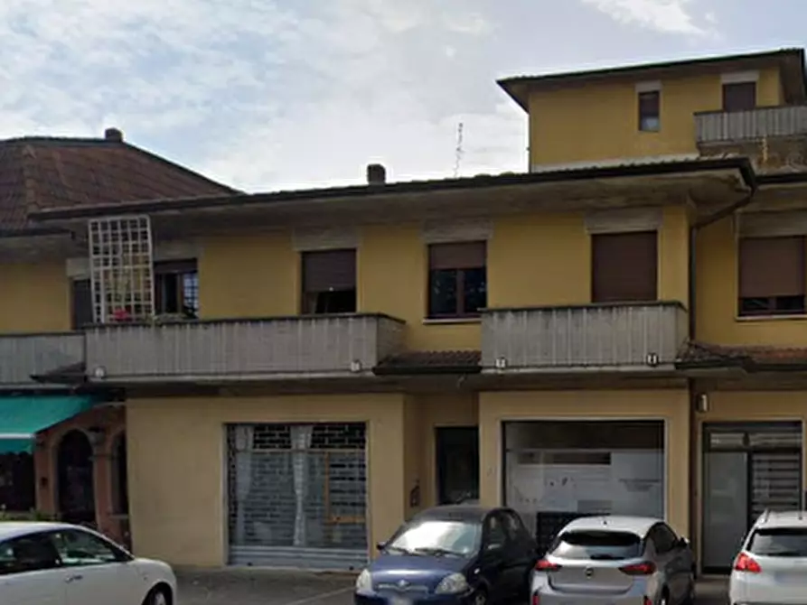 Immagine 2 di Appartamento in vendita  in Via Roma a Pompiano