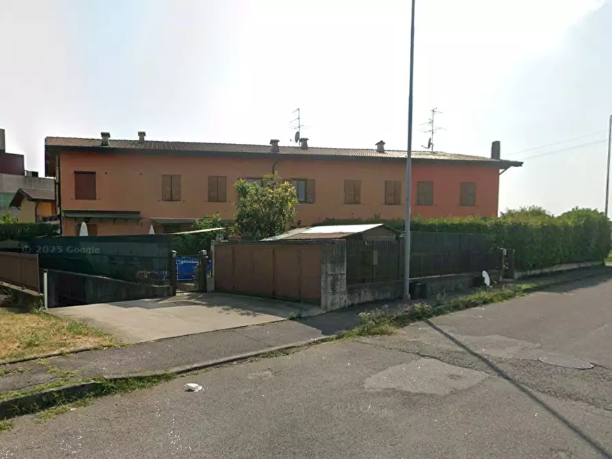 Immagine 10 di Appartamento in vendita  in Via Colombara del Bosco a Capriolo