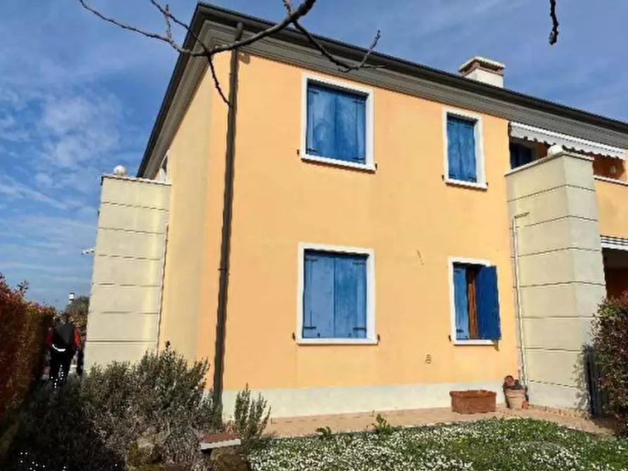 Immagine 2 di Appartamento in vendita  in Via Grazia Deledda a Santo Stino Di Livenza