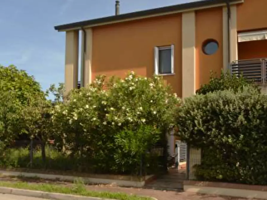Immagine 9 di Appartamento in vendita  in Via Monsignor Bacchion a Istrana