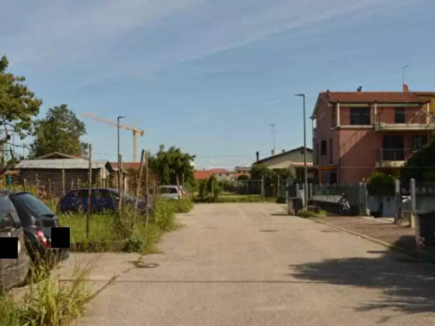 Immagine 26 di Appartamento in vendita  in Via Monsignor Bacchion a Istrana
