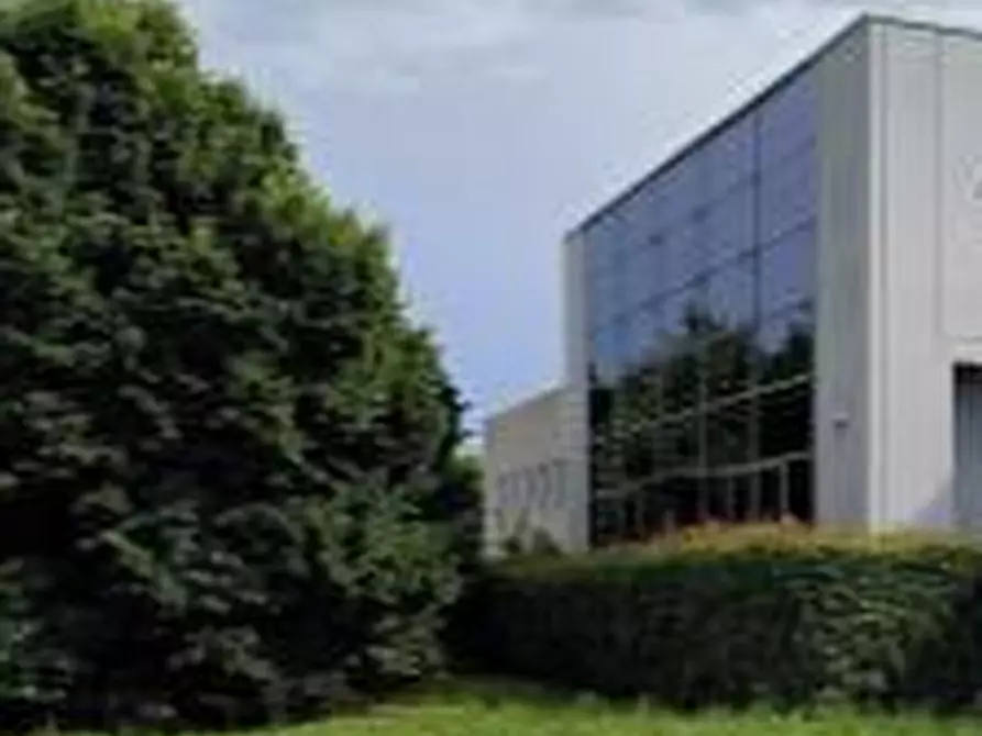 Immagine 3 di Laboratorio in vendita  in Via Dottor Bortolo Pollini  a Nuvolento