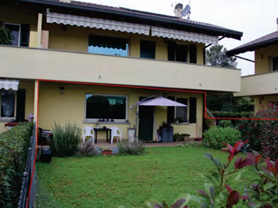 Immagine 2 di Appartamento in vendita  in Via Gianfranco Miglio a Castelli Calepio