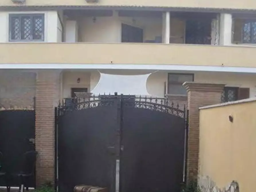 Immagine 5 di Villetta a schiera in vendita  in Via Angelo Colombaroli a Roma