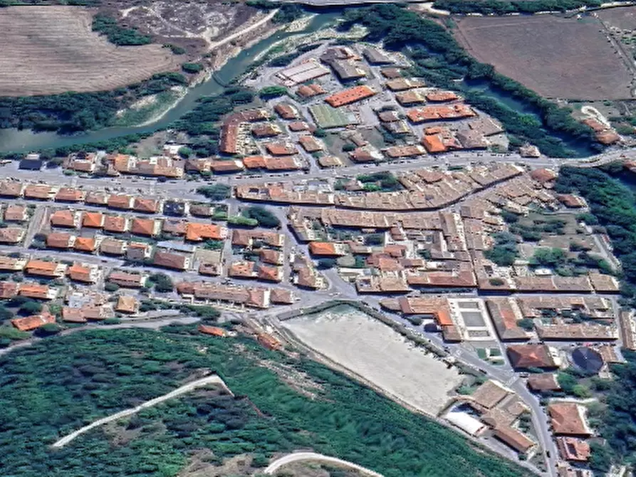 Immagine 10 di Negozio in vendita  in Via G. Marconi a Acqualagna