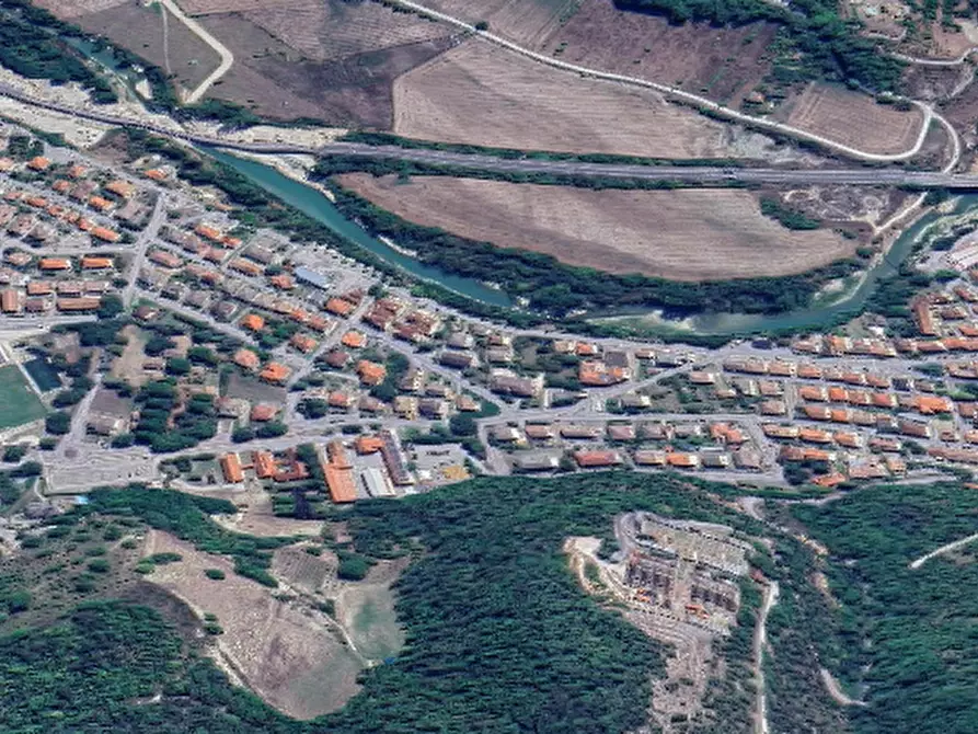 Immagine 11 di Negozio in vendita  in Via G. Marconi a Acqualagna