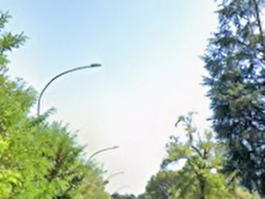 Immagine 4 di Appartamento in vendita  in V. della Pisana a Roma